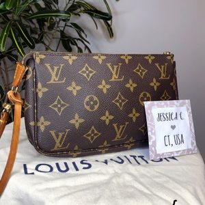 Louis Vuitton Pochette Accessories